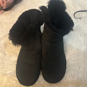 All black Uggs with bow
